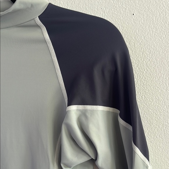 Gray Swim Rash Guard - Picture 5 of 11